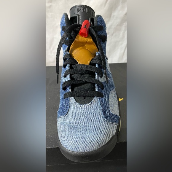 Jordan 6 EUC - Picture 2 of 5